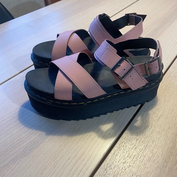 Dr. Martens platform sandals size 10 - Picture 6 of 10